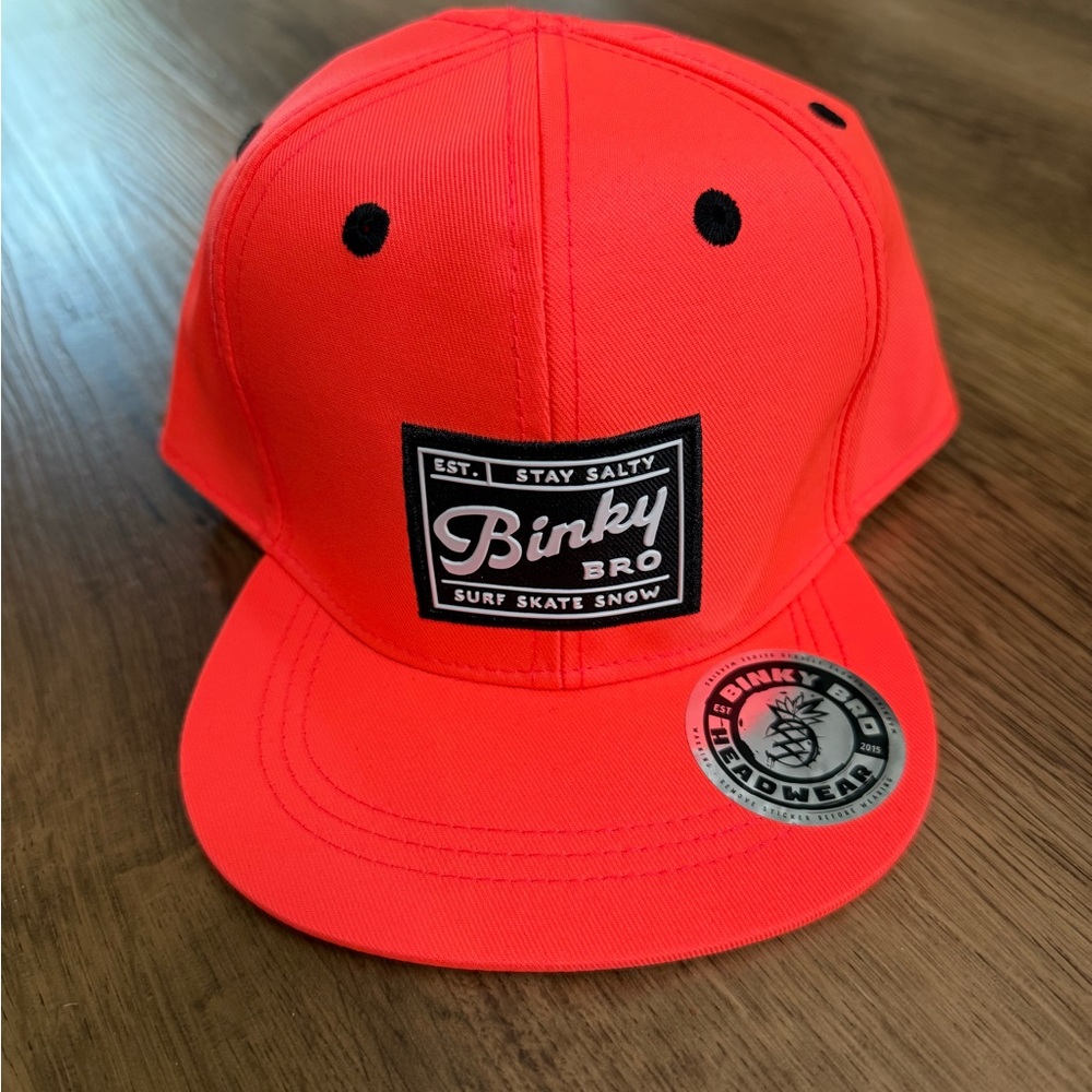 NWT BinkyBro SnapBack